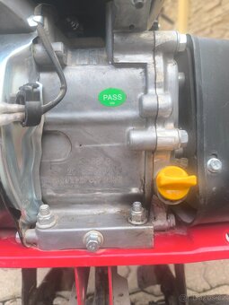Hecht 785 s příslušenstvím - 3