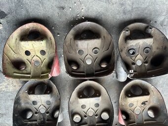 Predám spodní maska JAWA ČZ 175/356 CZ 175/450 LIAtiová - 3