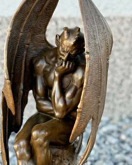 Bronzová socha Zadumaný Satan temná mystická figurka luxusní - 3