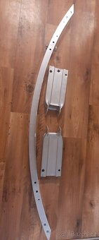 výztuha předního nárazníku Mb w212 - 3