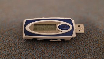 Mp3 přehrávač Xtreme 1GB - modrý (blue) - 3