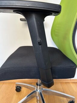 Stylová Kancelářská Židle PC 3600 - 3