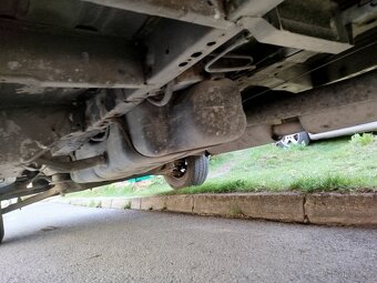Ford tranzit 2.4 - 3
