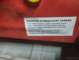 zvedák - 3