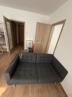 Dvoumístná sedačka s podnožkou - 3