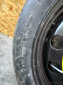 Uzka dojezdova rezerva Vw R16 + naradi - 3