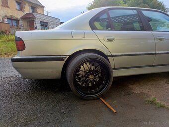 BMW 7 730d e38 manuál v TP 135 kw - 3