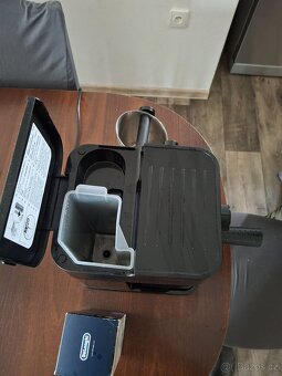 Pákový kávovar delonghi - 3