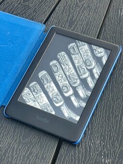 Čtečka knih Amazon Kindle 10. gen 4GB černá + obal - 3