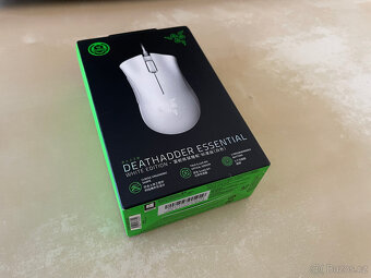 Herní drátová myš "Razer DeathAdder Essential" bílá [NOVÁ] - 3
