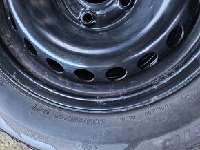 prodám nové zimní pneu s disky koplet nejetý - 3
