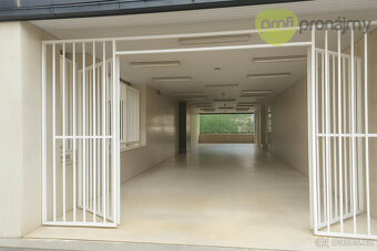 Pronájem krytého parkovacího stání – centrum Šumperka - 3