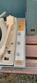 Gramofon přenosný General Electric Wildcat - 3