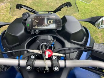 Yamaha Niken GT 2.299 km - 3