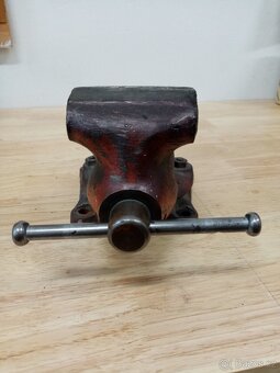 Dílenský svěrák York 80 - 3