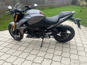 Suzuki gsx-s 1000 - 3