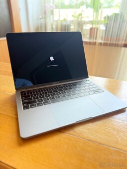 MacBook Pro - 3
