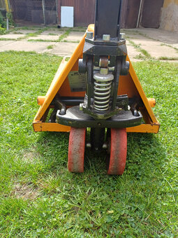PALETOVÝ VOZÍK - 3