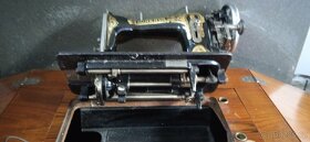 Starožitný šlapací šicí stroj MINERVA - 3