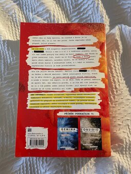 akta illuminae - 3