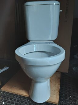 WC v dobrém stavu - 3
