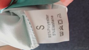 Dámské vícebarevné šaty s krátkým rukávem - 3