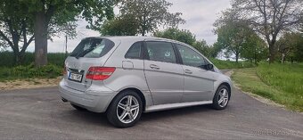 Mercedes B w245, benzín, automat - 3