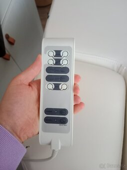 Kosmetické lehátko elektrické - 3