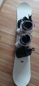 Dámský snowboard 156, boty velikost 27,5 - 3