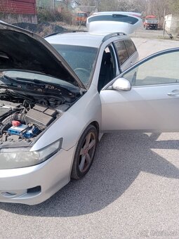 Prodám Honda Accord Tourer 2,0i,114kw,r.v.2006 - 3