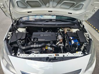 Opel Astra Hatchback 1.7 cdti r.v 2011 prav.servis nová STK - 3