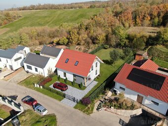 Prodej stavebního pozemku 1.095 m² v Neslovicích, elektři... - 3