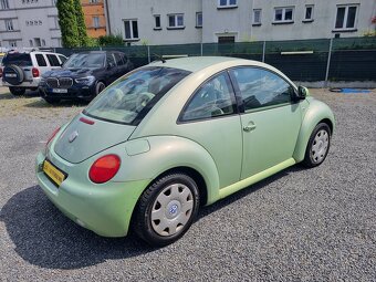 VW NEW BEETLE 2.0i 85KW R.V.2000 - 3