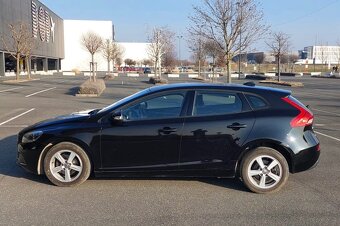 Volvo v40 - 3