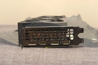 GIGABYTE GeForce RTX 3070 Gaming OC 8G GDDR6 - 3