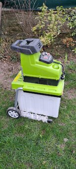 Štepkovač drtič odpadu Fieldman FZD 5015e - 3