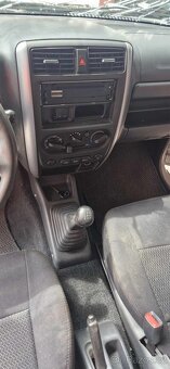 Suzuki Jimny 1,3i 62,5kw najazdených 69.500km - 3