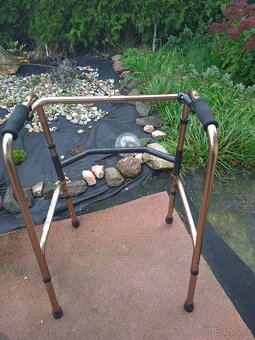 Prodám chodítka pro seniory - 3