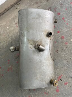 Nerezová nádrž (olejová, palivová…) - 3
