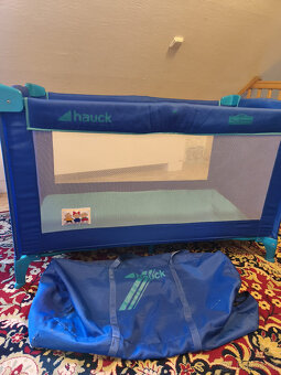 Cestovní postýlka Hauck 60x120 za 500,- - 3