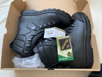 NOVÉ VOJENSKÉ ECWCS GORETEXOVÉ KANADY velikost 28,5 a 29,5 - 3