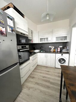 PRONÁJEM 2+1 UHERSKÝ BROD, SÍDLIŠTĚ OLŠAVA - 3