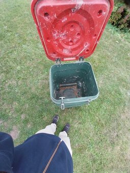 Prodam nadobu - uzaviratelnou - 3