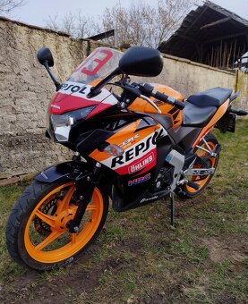 Honda cbr 125r - 3