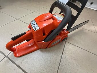 Motorová pila Husqvarna 236 - 3