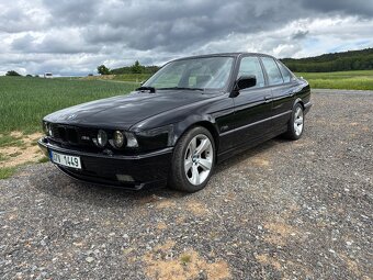 BMW M5 e34 - 3