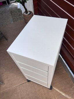 Skříňka s šuplíky IKEA - 3