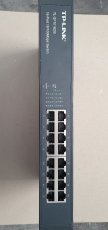 PRODÁM - Switch tp-link 16port 10/100 - 3