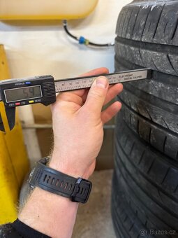 255/30 r20 - 3