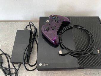 Prodám Xbox-one+monitor Samsung - 3